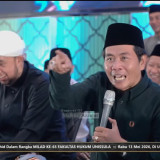 Innalillahi, Kiai Anwar Zahid Alami Kecelaan: Mobil Alphard-nya Dihantam Truk Trailer di Bojonegoro