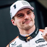 Bukan ke Mercedes, Eks Pembalap F1 ini Sarankan Max Verstappen Gabung ke Ferrari jika Tinggalkan Red Bull