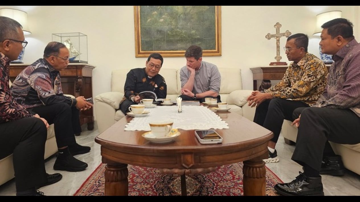 Audiensi Perdana OCI ke Kedubes Vatikan Jadi Tonggak Baru Keuskupan TNI-Polri, Bahas Agenda Bertemu Paus Leo XIV
            - galeri foto