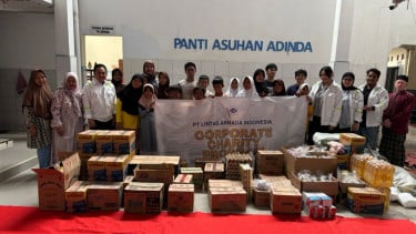 Kondisi Ekonomi Tak Stabil, Puluhan Anak Panti Terima Paket Bantuan Peralatan Sekolah