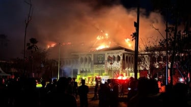 Kantor Bupati Bulungan Terbakar, Satu Petugas Damkar Terluka