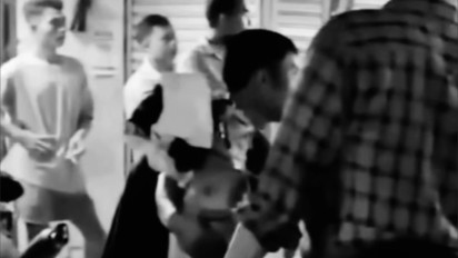 Geger! Pria Bersimbah Darah Diduga Jadi Korban Pembacokan di Jakbar, Polisi Ungkap Faktanya
