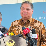 Prabowo Siapkan Paket Ekonomi Baru, Airlangga Ungkap WFH ASN dan Swasta Diperpanjang 2 Bulan