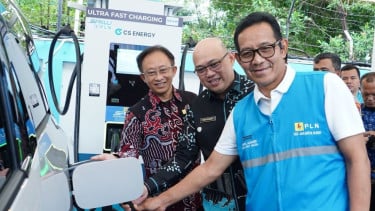 Perkuat Infrastruktur EV, PLN Resmikan SPKLU ke-5.000 di Tanjung Priok
