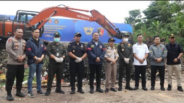 Bareskrim Polri Musnahkan Ribuan Kilogram Bawang Impor Ilegal dari Jalur Tikus Perbatasan Malaysia