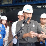 Menko AHY Dorong Penguatan Industri Galangan Kapal Nasional di PT PAL Surabaya