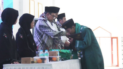 Dari Hafalan Hadis hingga Medali Internasional: Ratusan Santri Rayakan Kelulusan di Gedung KH. Noer Alie Bekasi