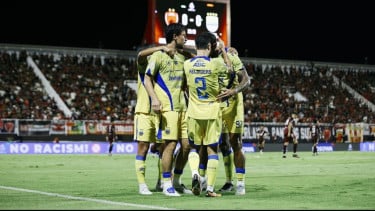 Link Live Streaming Persib Vs Persijap: Menang di GBLA, Maung Bandung Resmi akan Cetak Sejarah Three-peat