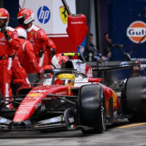 Kembali Bersaing di Barisan Depan, Lewis Hamilton Akui Perfroma Ferrari Meningkat di F1 GP Kanada 2026