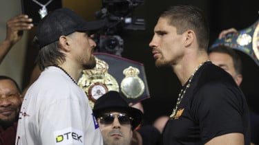 Cara Nonton Live Streaming Tinju Dunia Oleksandr Usyk vs Rico Verhoeven Pagi Ini