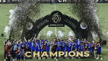 Pesan Menkeu Purbaya Setelah Persib Bandung Hattrick Juara Super League