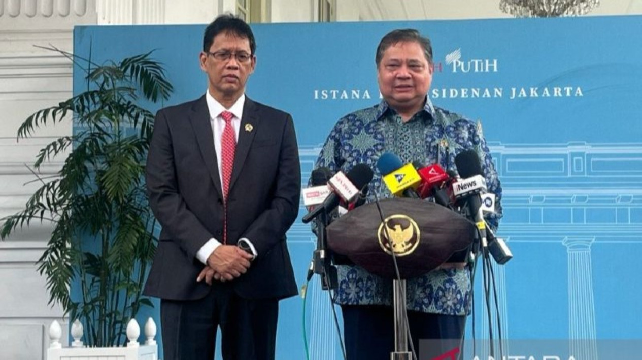 Prabowo Undang Pejabat Ekonomi Era SBY Tampung Pengalaman Krisis 2008, Airlangga: Makro Kita lebih Baik!
            - galeri foto