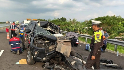 Dua Orang Tewas dalam Kecelakaan Maut Mobil Anggota DPR RI Muhammad Hilman Mufidi di Probolinggo