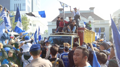 Persib Konvoi Juara, Jalan Asia Afrika Bandung Jadi Lautan Manusia