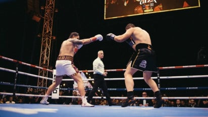 Kemenangan TKO Oleksandr Usyk atas Rico Verhoeven Diwarnai Kontroversi, Wasit Jadi Sorotan