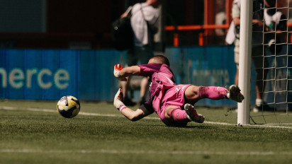Dihina-hina Pandit Belanda, Maarten Paes Justru Jadi Penyelamat Muka Ajax di Eropa setelah Tepis 2 Penalti Lawan FC Utrecht