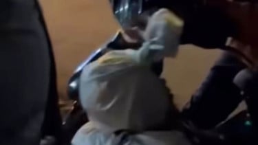 Warga Kediri Heboh, Sosok 'Pocong' di Pinggir Jalan Akhirnya Terciduk, Terungkap Motif Pelaku