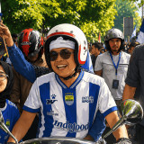Dedi Mulyadi Bonceng “Gebetan” saat Konvoi Persib Bandung, Bobotoh Auto Iri
