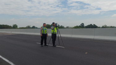 Olah TKP Kecelakaan Maut Rombongan DPR RI di Tol Paspro, Polisi Turunkan Tim TAA dan 3D Scanner