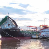 Insiden Ledakan Kapal Tanker "Bintang Energi" Guncang Dermaga Depot Pertamina Pontianak, Tiga Orang Terluka