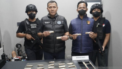 Modus Sembunyikan Ganja dalam Drum Pakan Ikan Terbongkar, Dua Pengedar Diciduk di Tangerang