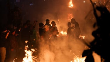 Tradisi Perang Obor, Hikayat Api yang Terus Menyala Sejak Abad ke 16 di Tegalsambi Jepara