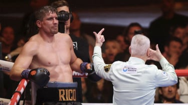 Rico Verhoeven Ungkap Biang Kerok Kalah TKO dari Oleksandr Usyk, Akui Tak Diberi Kesempatan Oleh Wasit
