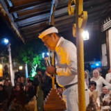 Dedi Mulyadi Minta Masyarakat Kabupaten Sumedang Kembali Lestarikan Rumah Kayu dan Bambu, Ini Alasannya