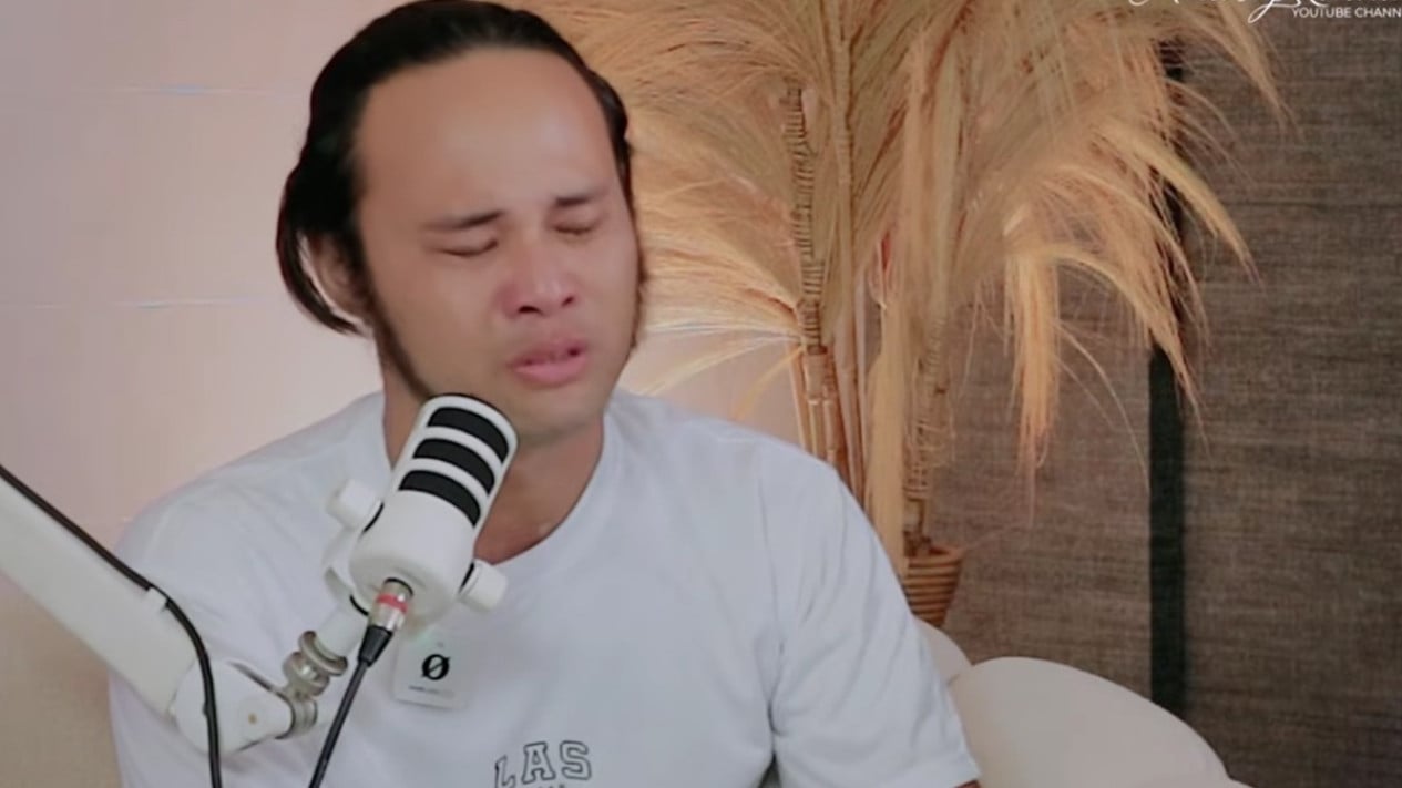 Niatnya Mau Jual Mata, Calvin Dores Justru Dapat Rezeki Tak Terduga dari Temannya yang Pengusaha
            - galeri foto
