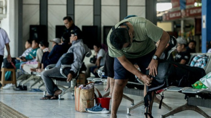 Lensa Berbicara: Menunggu Klakson Keberangkatan di H-1 Idul Adha