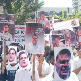 Buntut Kasus Pod Getar! Ramai-ramai Massa Desak Kapolri Tolak Banding: Pidanakan Kompol DK