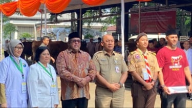 H-1 Iduladha, Rano Karno Lepas 744 Petugas Kesehatan Hewan Kurban dan Juru Sembelih di Jakarta