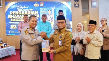 Sambut HUT Bhayangkara ke-80, Kapolres Padangsidimpuan Bedah Buku Penegakan Hukum Humanis Berbasis Kearifan Lokal