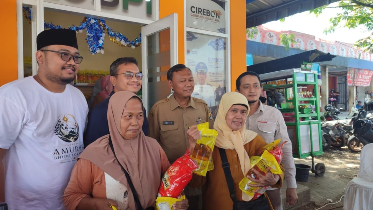 Upaya Jaga Stabilitas Pangan dan Harga, Bulog Cirebon Gencarkan Gerakan Pangan Murah
            - galeri foto