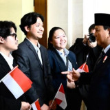 Momen Hangat Presiden Prabowo Sapa Diaspora dan Mahasiswa Indonesia di Paris