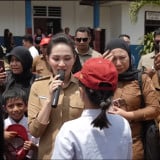 Terkejut saat Temui Anak Berusia 10 Tahun yang Enggan Sekolah, Sherly Tjoanda: Kalau Ndak Mau, Mau Jadi Apa Nanti?