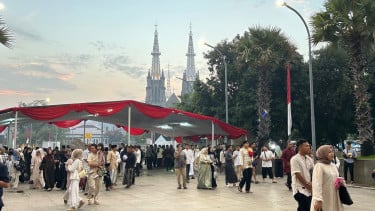 Lautan Jemaah Padati Masjid Istiqlal Jelang Salat Idul Adha 1447 H, Ada yang Datang dari Subuh Demi Dapat Tempat