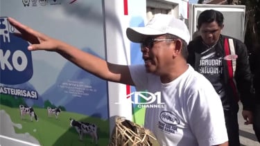 Tradisi Unik KDM Menjelang Idul Adha, Bagikan Ratusan Paket Daging untuk Warga