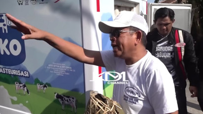 Tradisi Unik KDM Menjelang Idul Adha, Bagikan Ratusan Paket Daging untuk Warga