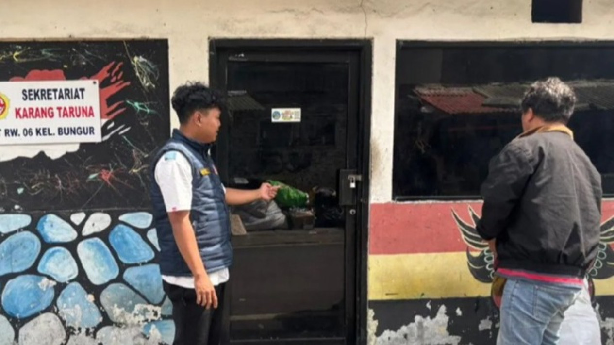 Sejumlah Barang Inventaris Milik Karang Taruna di Jakarta Pusat Dicuri, Ada Alat Musik hingga Alat Sablon
            - galeri foto