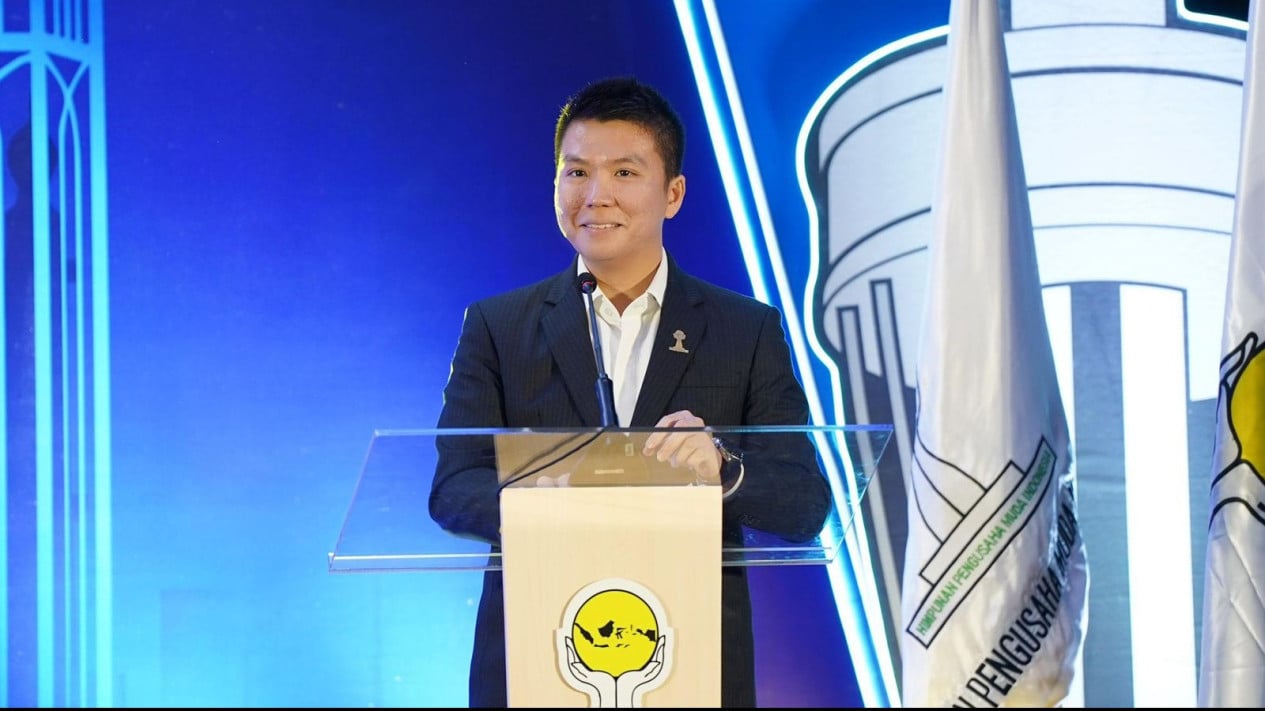 Anthony Leong Dorong Sinergi HIPMI dan JCI untuk Bawa Pengusaha Muda Indonesia Go International
            - galeri foto