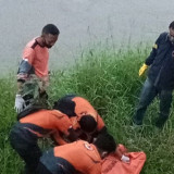 Tim SAR Evakuasi Jasad Tanpa Identitas dari Sungai Enim Sumsel, Jenis Kelamin Belum Diketahui