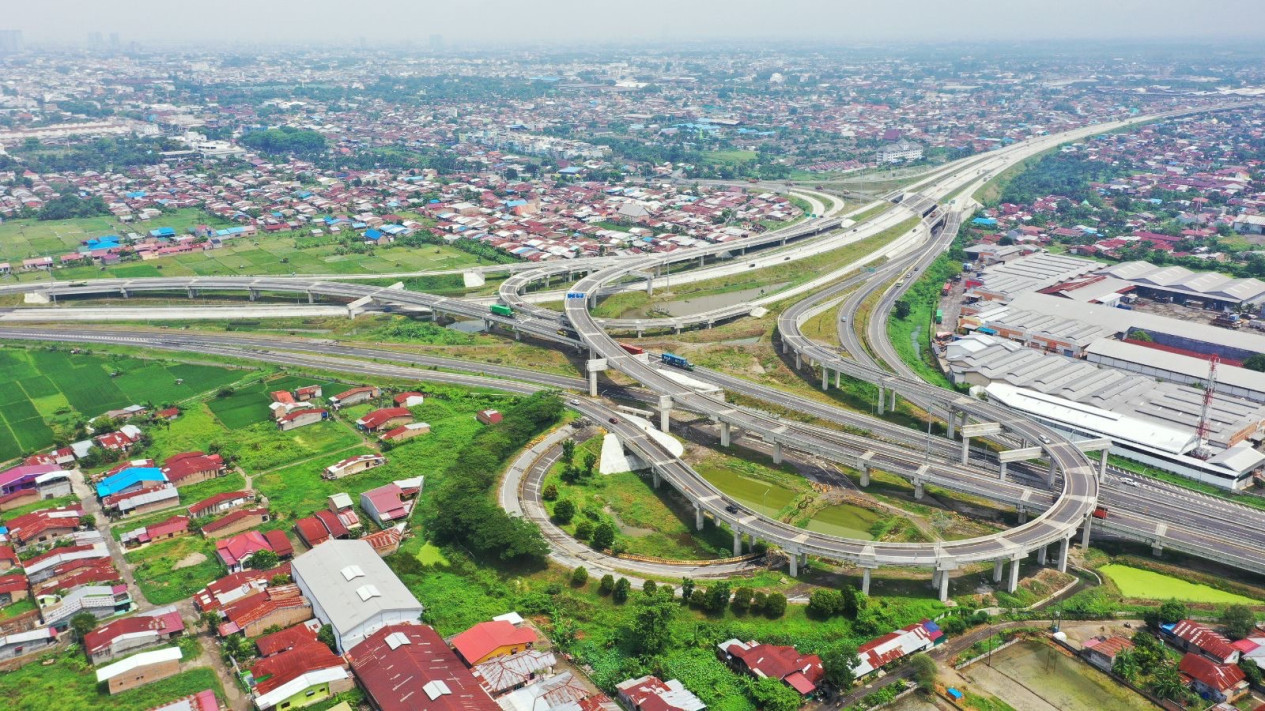 Libur Idul Adha, Tol Medan-Binjai Maksimalkan Layanan Lalu Lintas dan Rest Area
            - galeri foto