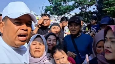 Dedi Mulyadi Heran Warga Bisa Bertahan di Tengah Gunungan Sampah Pasar Ciwastra: kok Masih Bisa Hidup?