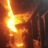 Kebakaran Melanda Rumah di Tambora Jakbar, Belasan Branwir dan 60 Personel Damkar Diterjunkan