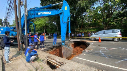 Dinas SDA Ungkap Penyebab Jalan Lenteng Agung Arah Depok Amblas
