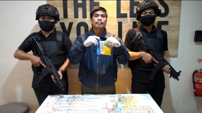 Penjualan Obat Keras Berkedok Warung Sembako di Jagakarsa Digerebek Polisi, Ribuan Butir Tramadol-Eximer Disita