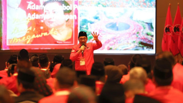 PDIP Sebut Zaman Sekarang Lebih Parah Dibanding Era Soeharto: Rakyat Semakin Miskin, Dolar Naik Gila-gilaan