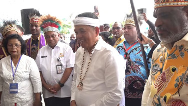 Pesan Keras Gubernur KDM agar Pembangunan Papua Tak Hilangkan Alam dan Budaya: Leluhur Kita Jaga Berabad-abad