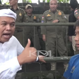 Dedi Mulyadi Panggil Remaja Penjual Rempeyek di Sukajadi, Langsung Borong Dagangan dan Janjikan Tabungan Rp5 Juta